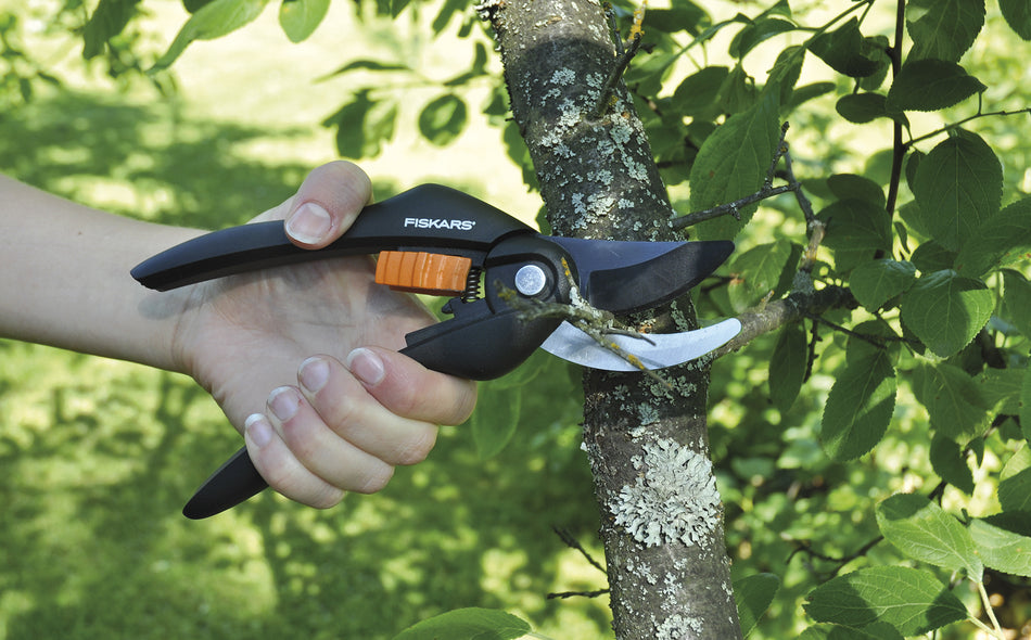 Fiskars SingleStep Bypass-Gartenschere